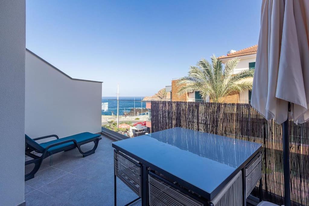 Luxury And Modern Apartment In Porto Moniz Center Kültér fotó