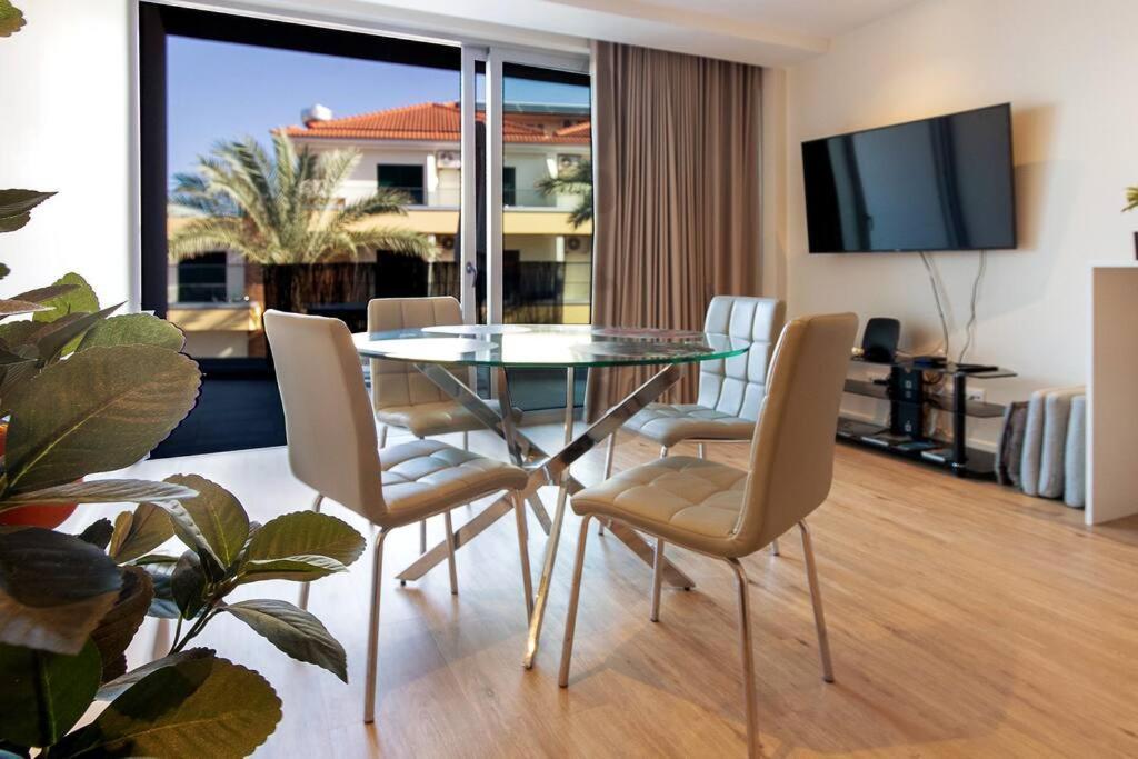 Luxury And Modern Apartment In Porto Moniz Center Kültér fotó