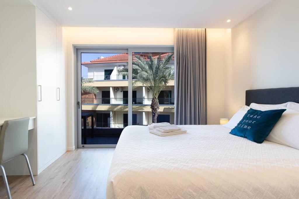 Luxury And Modern Apartment In Porto Moniz Center Kültér fotó